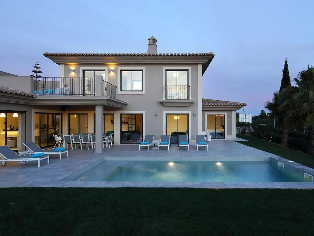 Villa Manou Carvoeiro Algarve Portugal